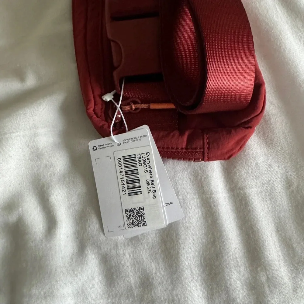🆕❤️ Lululemon Everywhere Belt Bag Terra Orange